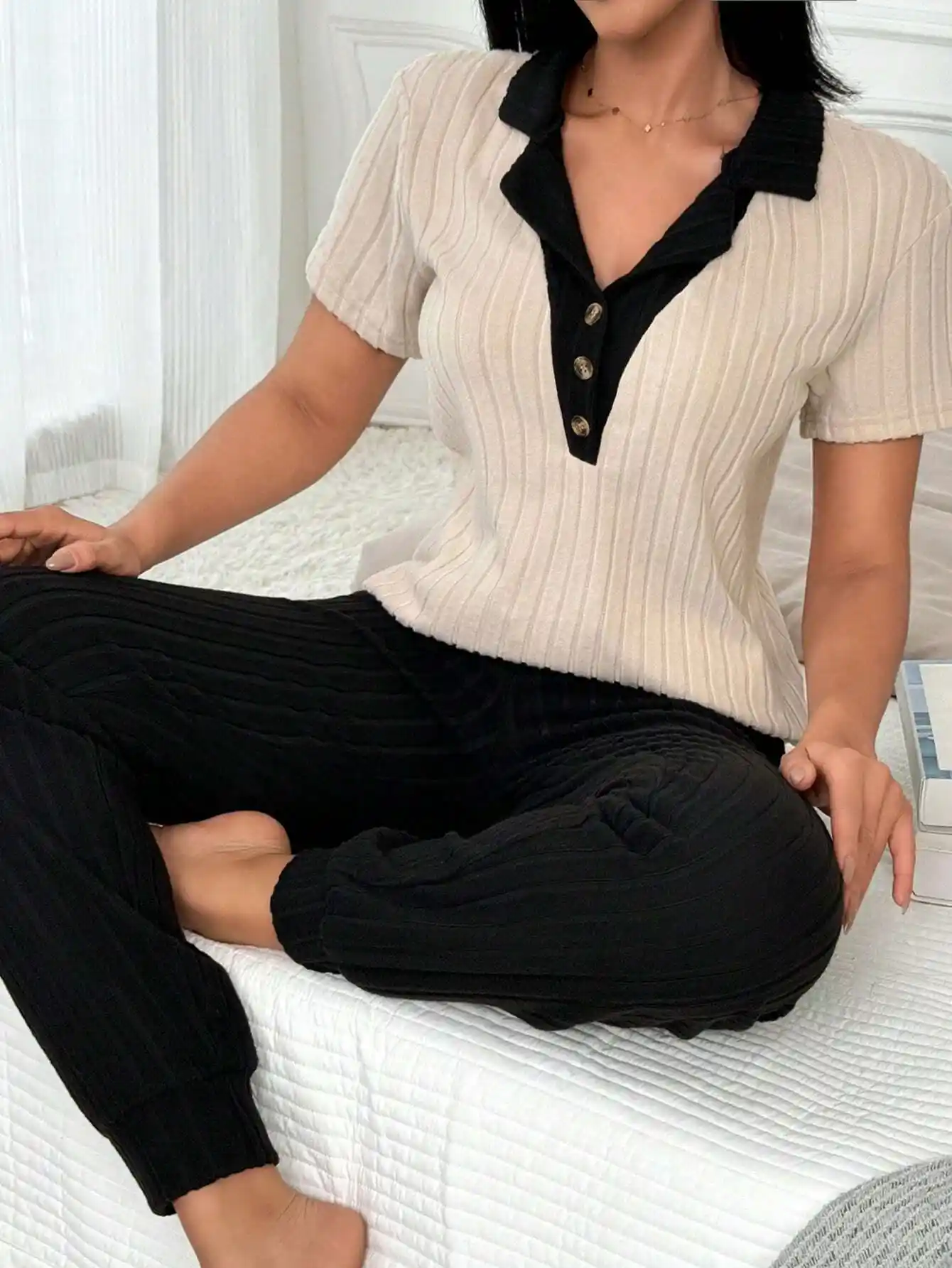 Ensemble de Vêtements de Détente en Polaire Brossée avec Pantalon et Haut à Boutons