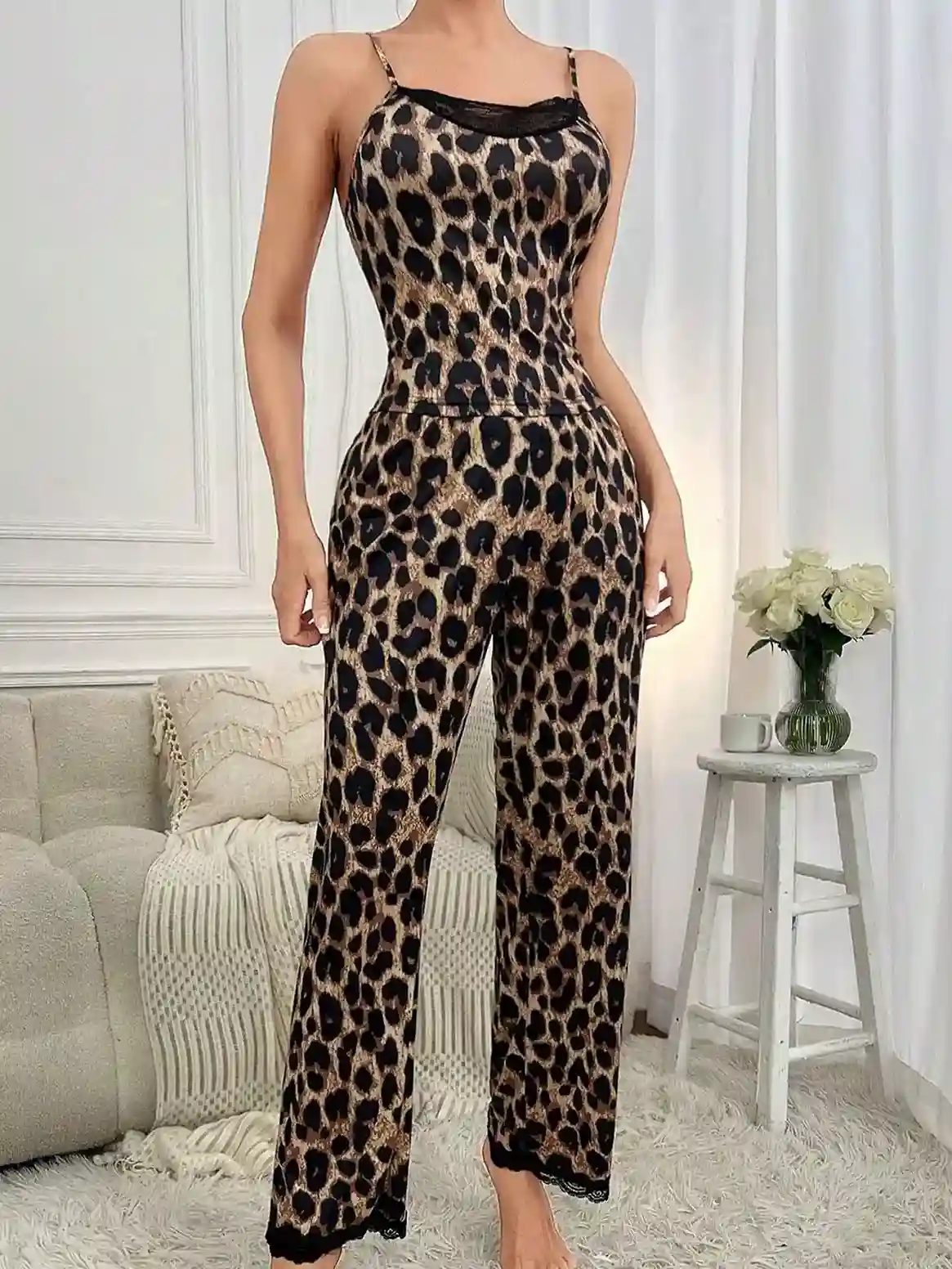 Ensemble Pyjama Femme Imprimé Léopard avec Dentelle Patchwork