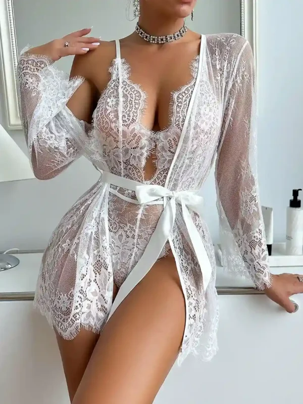 Body en Dentelle de Cils avec Nœud Papillon et Peignoir