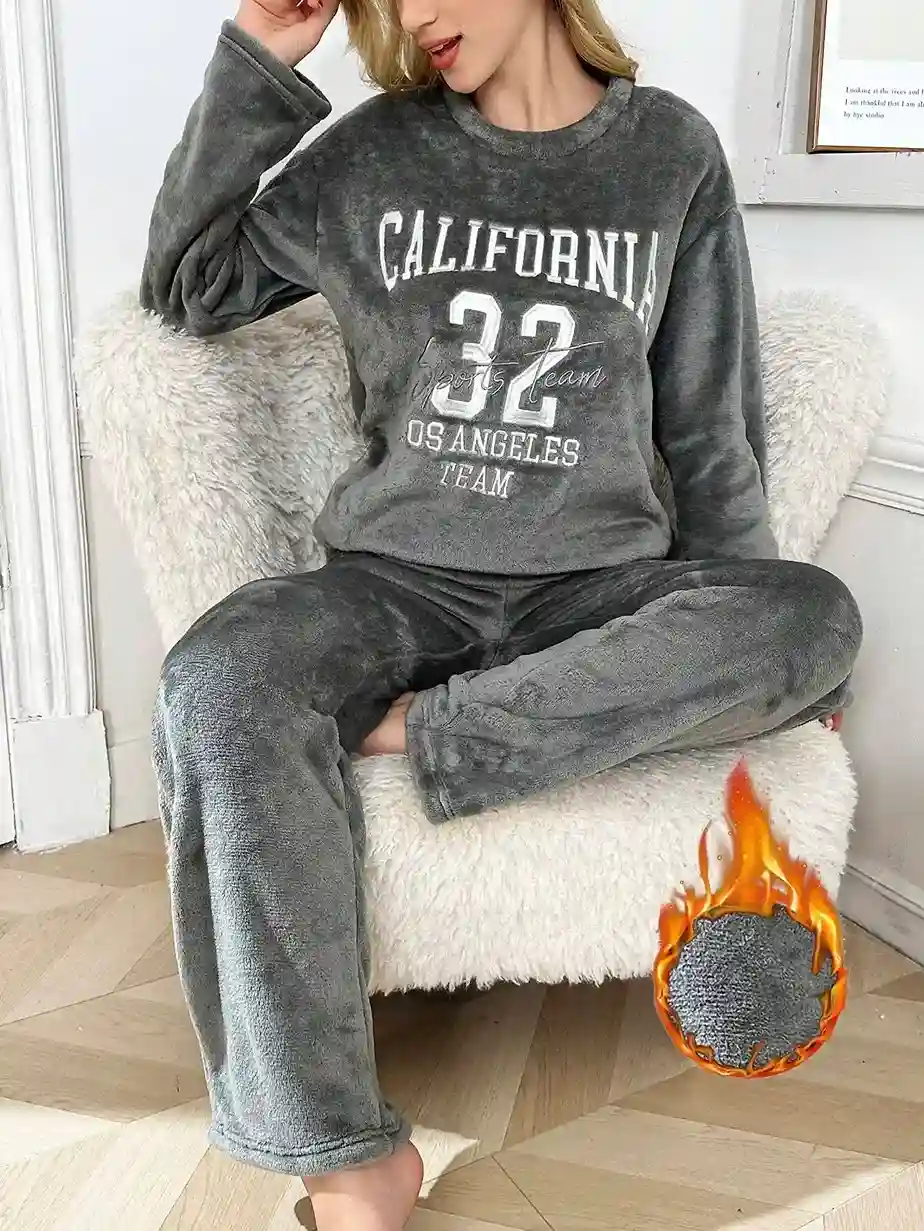 Ensemble 2 Pièces Tenue de Détente en Peluche avec Broderie pour Femmes