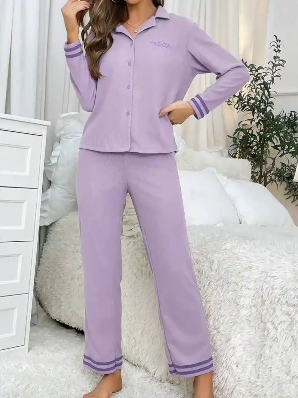 Ensemble De Vêtements De Maison Avec Lettres Brodées Et Blocs De Couleurs Pour Femmes