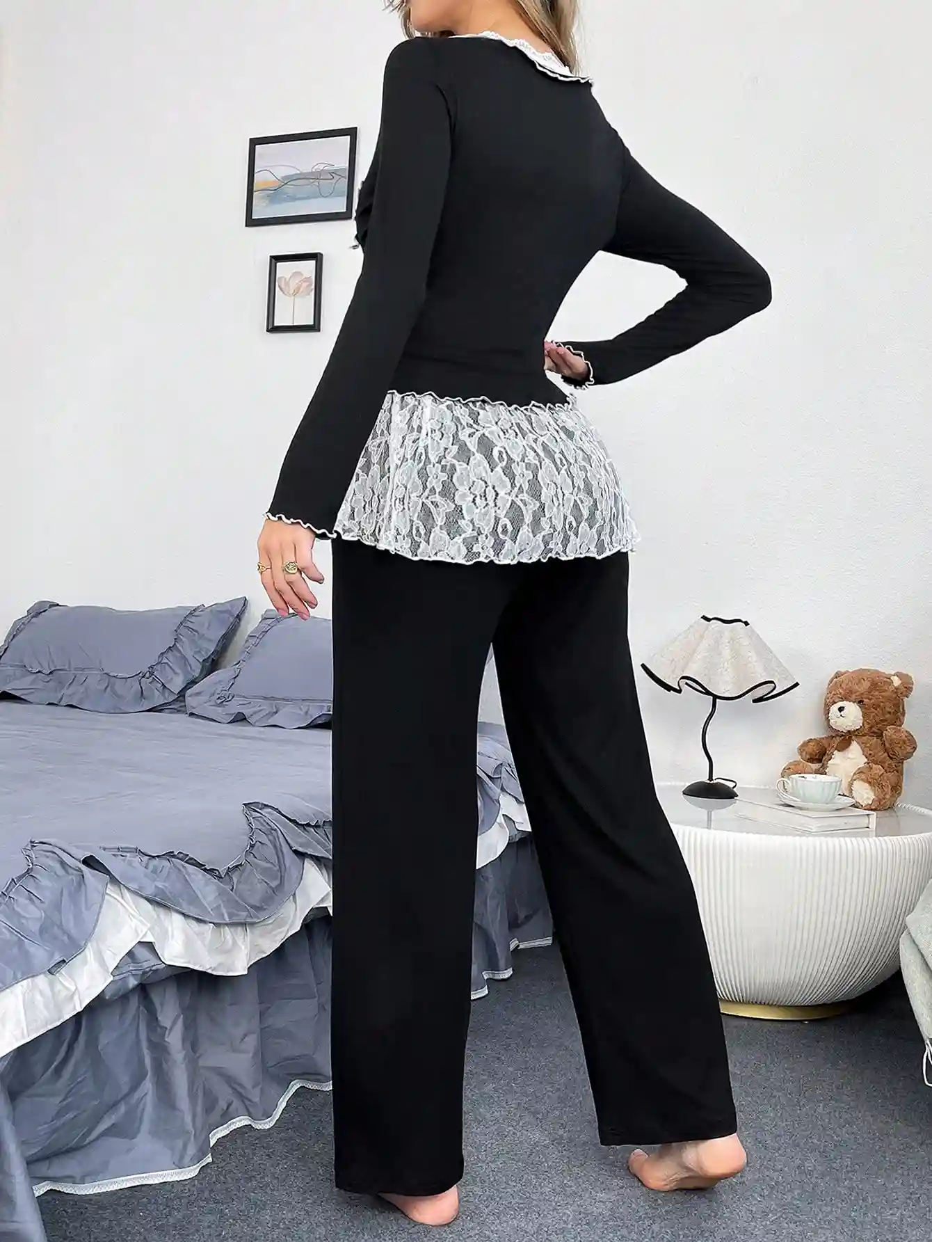 Ensemble Pyjama Romantique Français en Dentelle Blanche