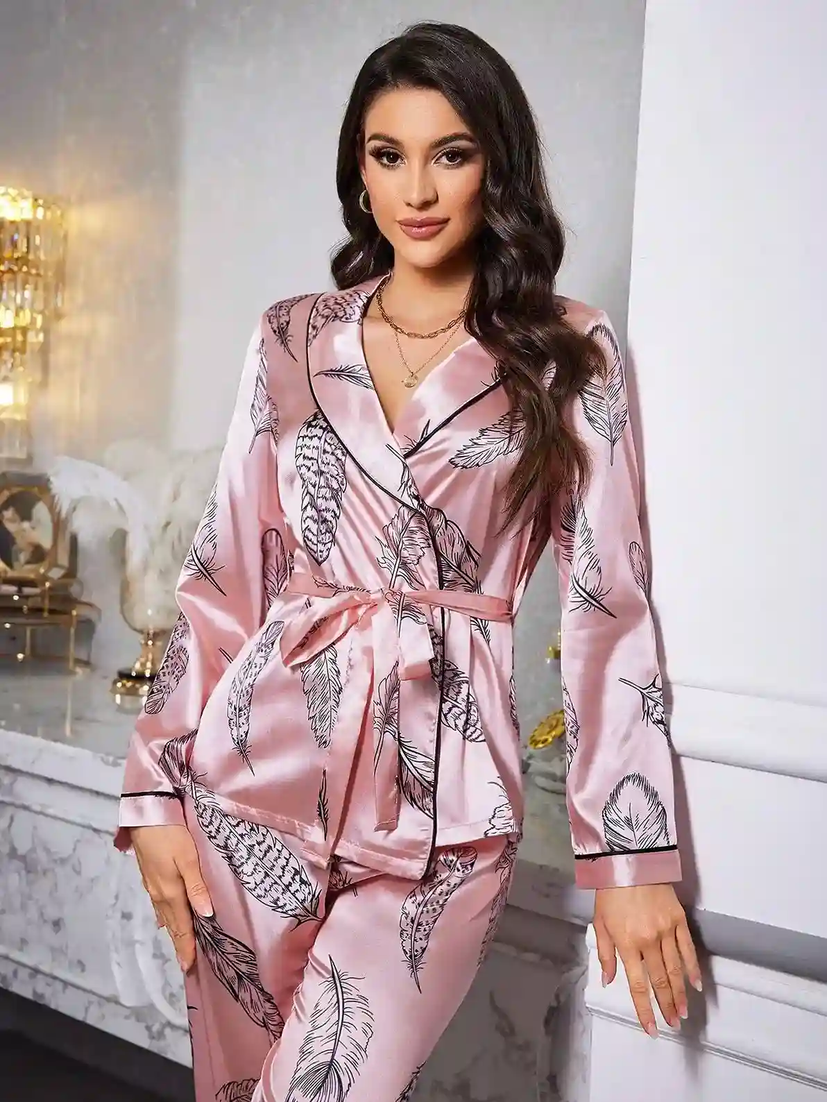 Ensemble Peignoir et Vêtements de Nuit Satin Imprimé Léopard – Rose Bonbon